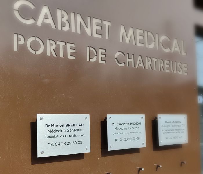 Plaques professionnelle médecins - Enseigniste à Voiron